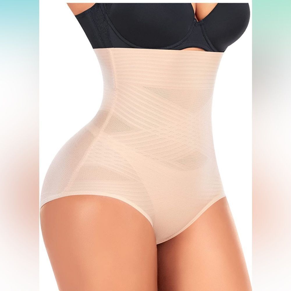 New with Tags Werena Brand‎ Tummy Control Shapewear Panties Nude High Waist Med